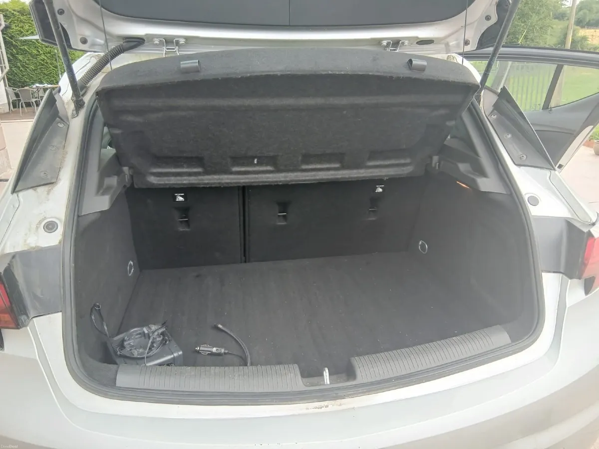 Opel Astra 2019 - Image 4