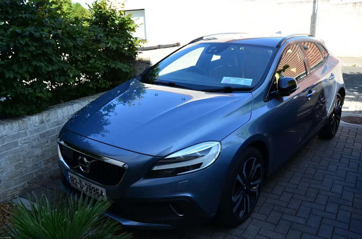 Volvo V40 Cross Country T5  AWD 245 hp - Image 1
