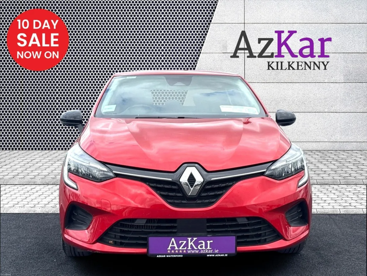 Renault Clio 2023 EQUILIBRE 1.0 PETROL 5DR €67 P/W - Image 2