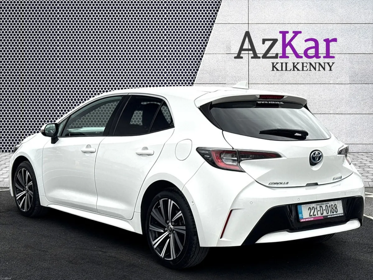 Toyota Corolla 2022 DESIGN 1.8 HYBRID AUTOMATIC €1 - Image 6