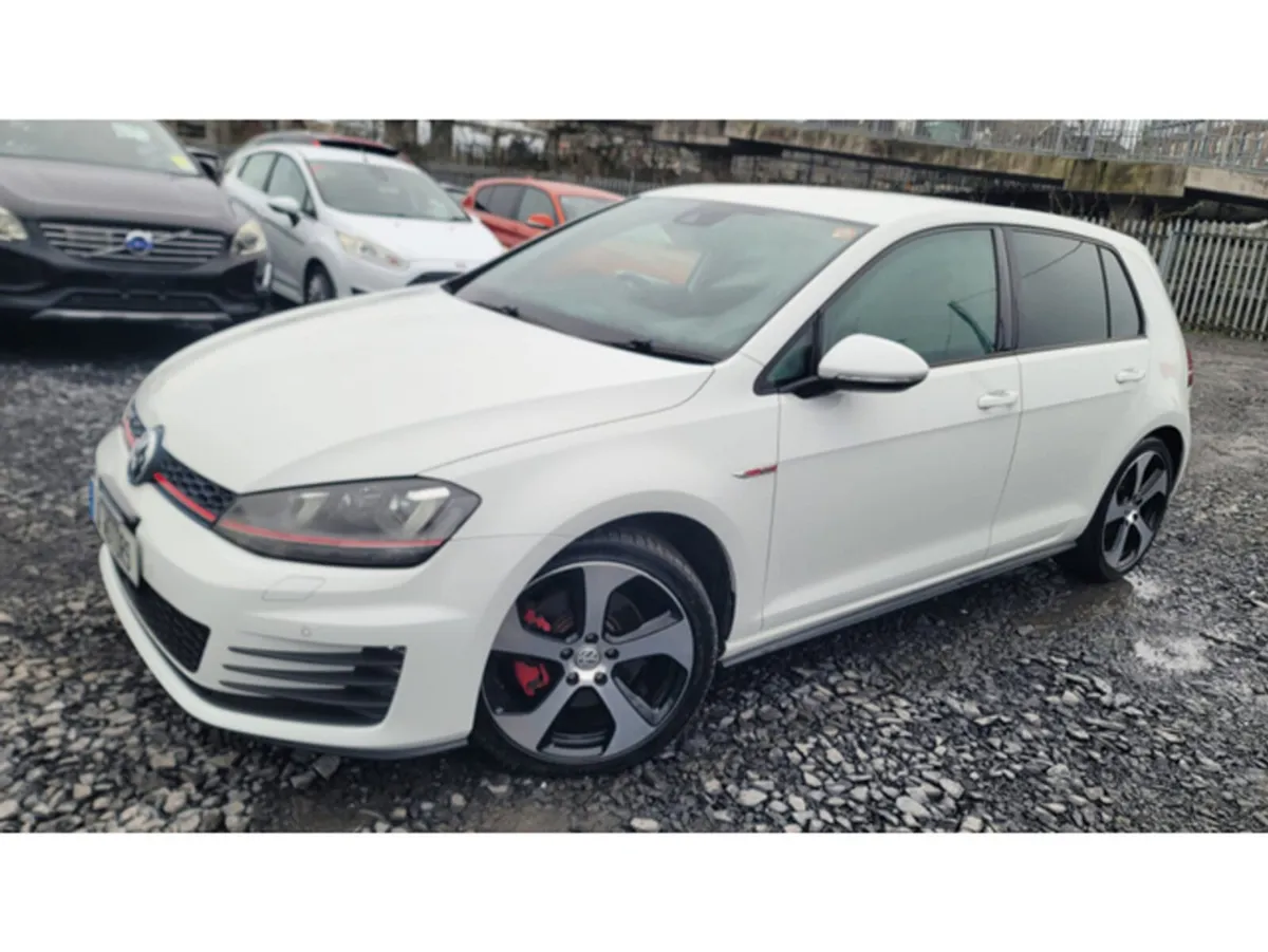 Volkswagen Golf GTI 2.0 AUTOMATIC LOW MILEAGE (J56 - Image 3
