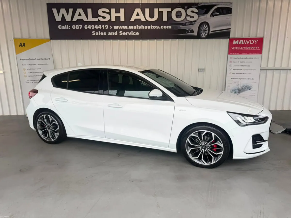 Ford Focus ST-LINE X 5DR 1.0T 155 MH - Image 4