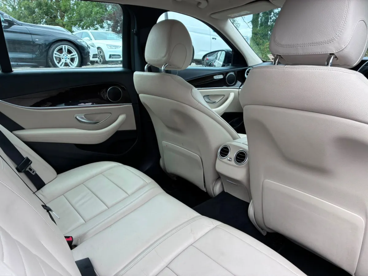 Mercedes-Benz E-Class (7 SEATER) E 220 D AUTO - Image 6