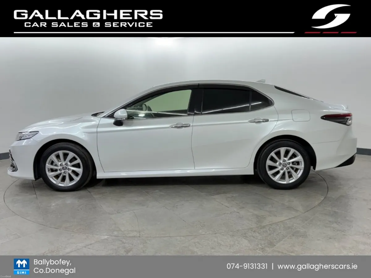 Toyota Camry 2.5 SELF CHARGE HYBRID AUTOMATIC ONLY - Image 5