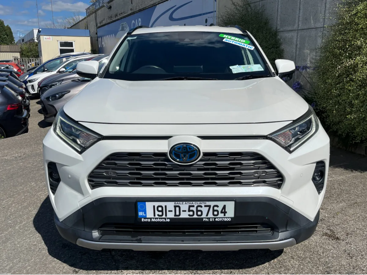 Toyota RAV4 G AUTOMATIC HYBRID 2.5 PETROL //LOW MI - Image 2