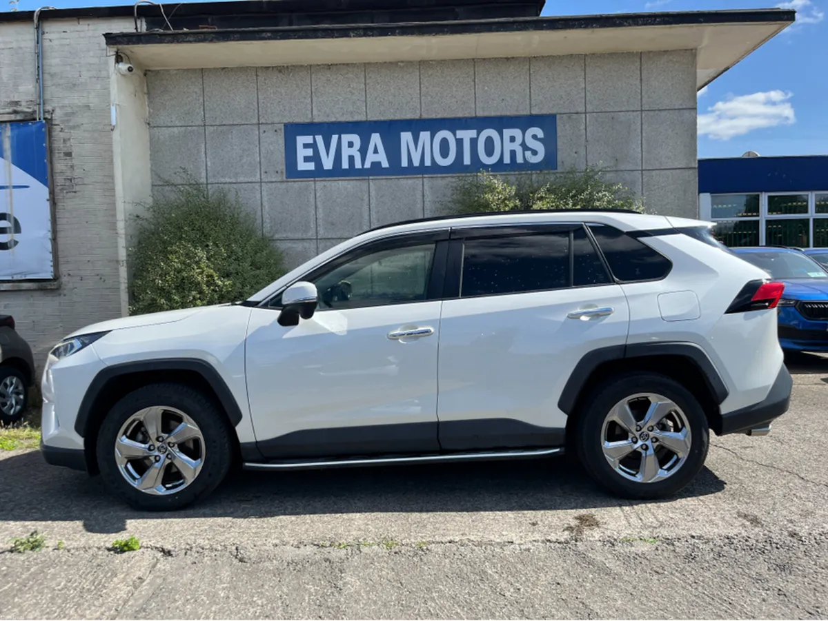 Toyota RAV4 G AUTOMATIC HYBRID 2.5 PETROL //LOW MI - Image 6