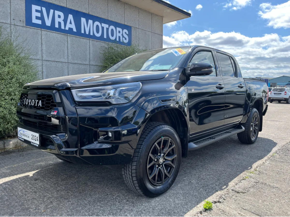 Toyota Hilux GR SPORT AUTOMATIC 2.4 DIESEL //HIGH - Image 5
