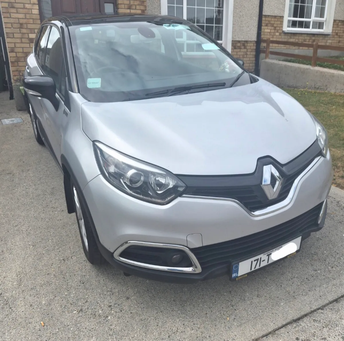 2017 Renault Captur - Image 2