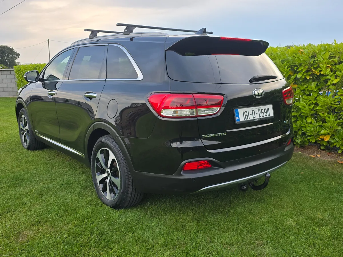 Kia Sorento 2016 Automatic 7 Seater 4X4 - Image 5