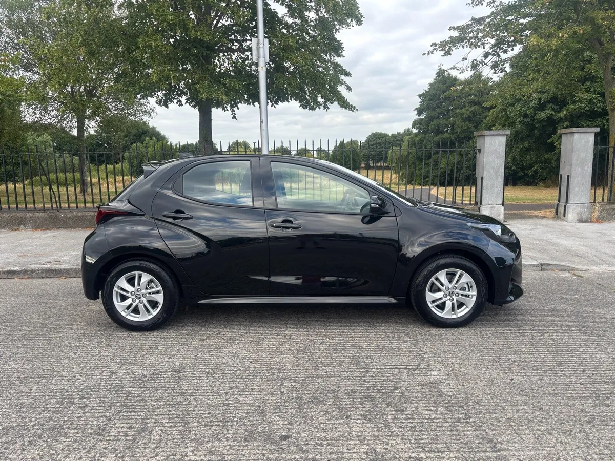 261 Toyota Yaris - Image 3