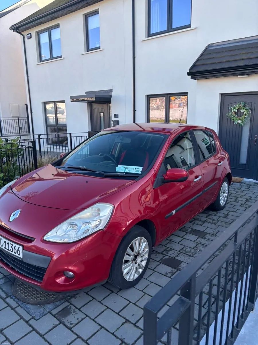 Renault Clio 2011 1.1 - Image 1