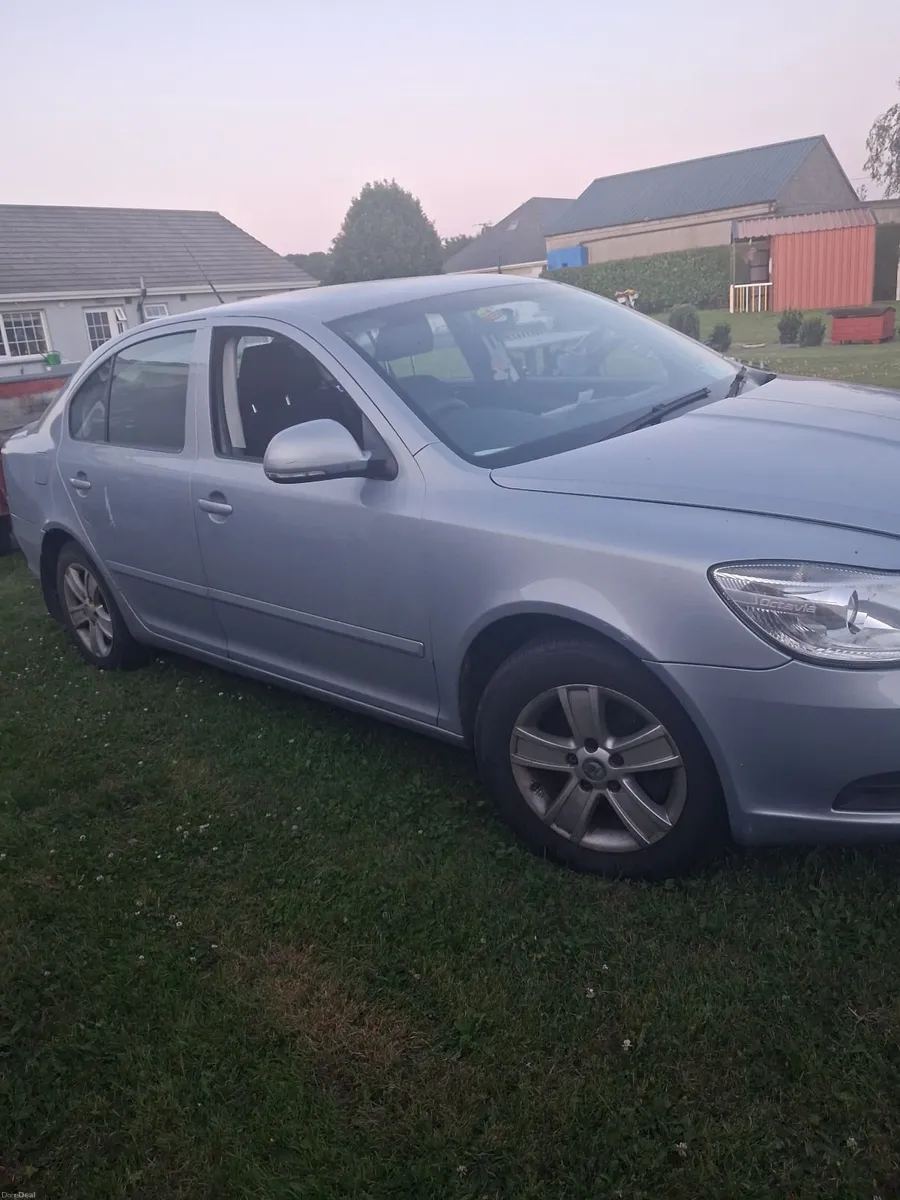 Skoda Octavia 2010 - Image 5
