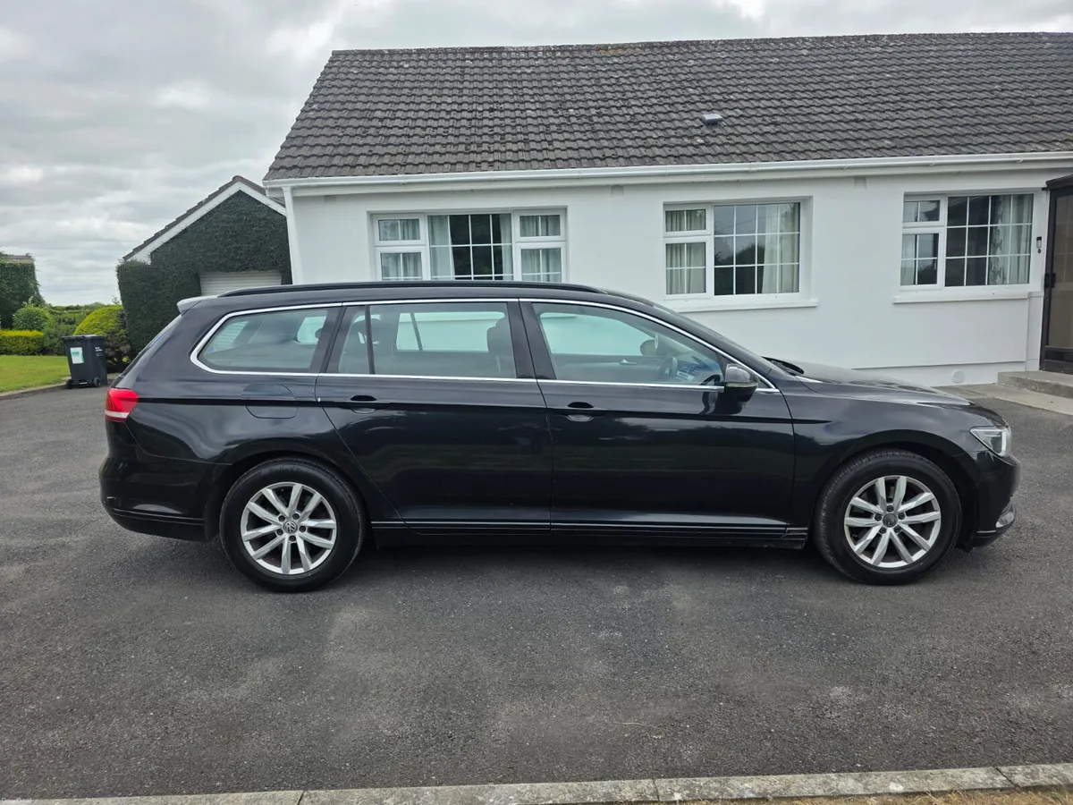 VOLKSWAGON PASSAT 1.6TDI COMFORTLINE..NEW NCT - Image 2