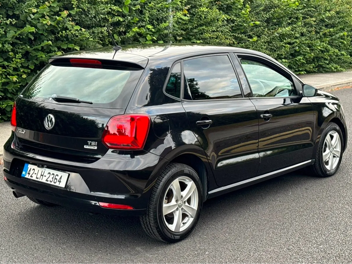 Automatic Volkswagen Polo 1.2 Petrol Low Miles - Image 6