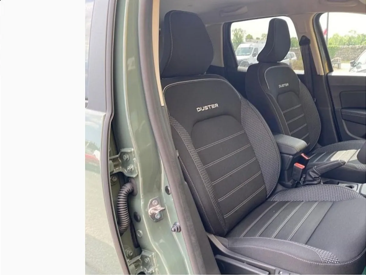 Dacia Duster 1.3 TCe 150 EDC Journey - Image 4