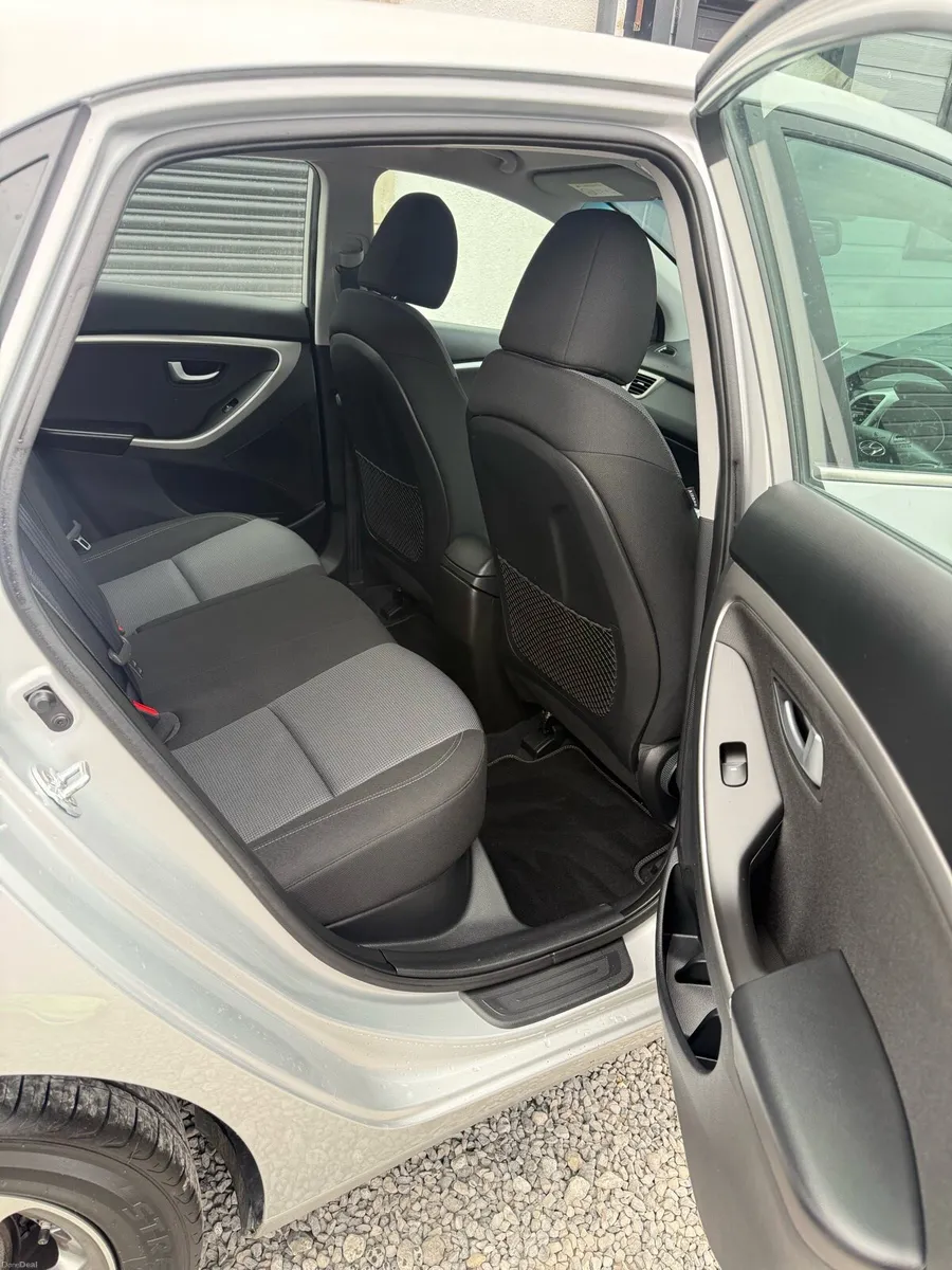 Hyundai i30 2017 Diesel - Image 4