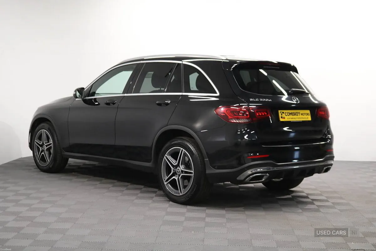 Mercedes-Benz GLC 220d AMG Line - Image 4