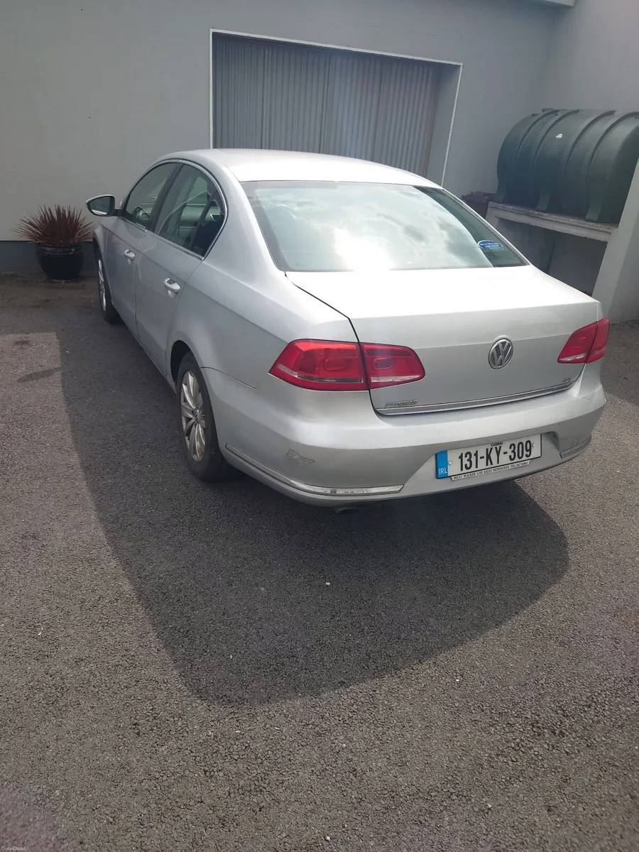 Volkswagen Passat 2013 - Image 4