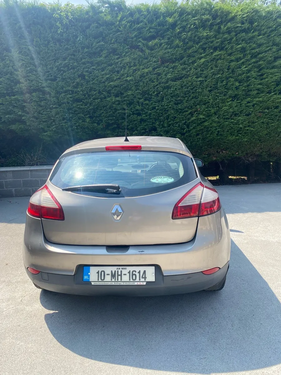Car - Image 2