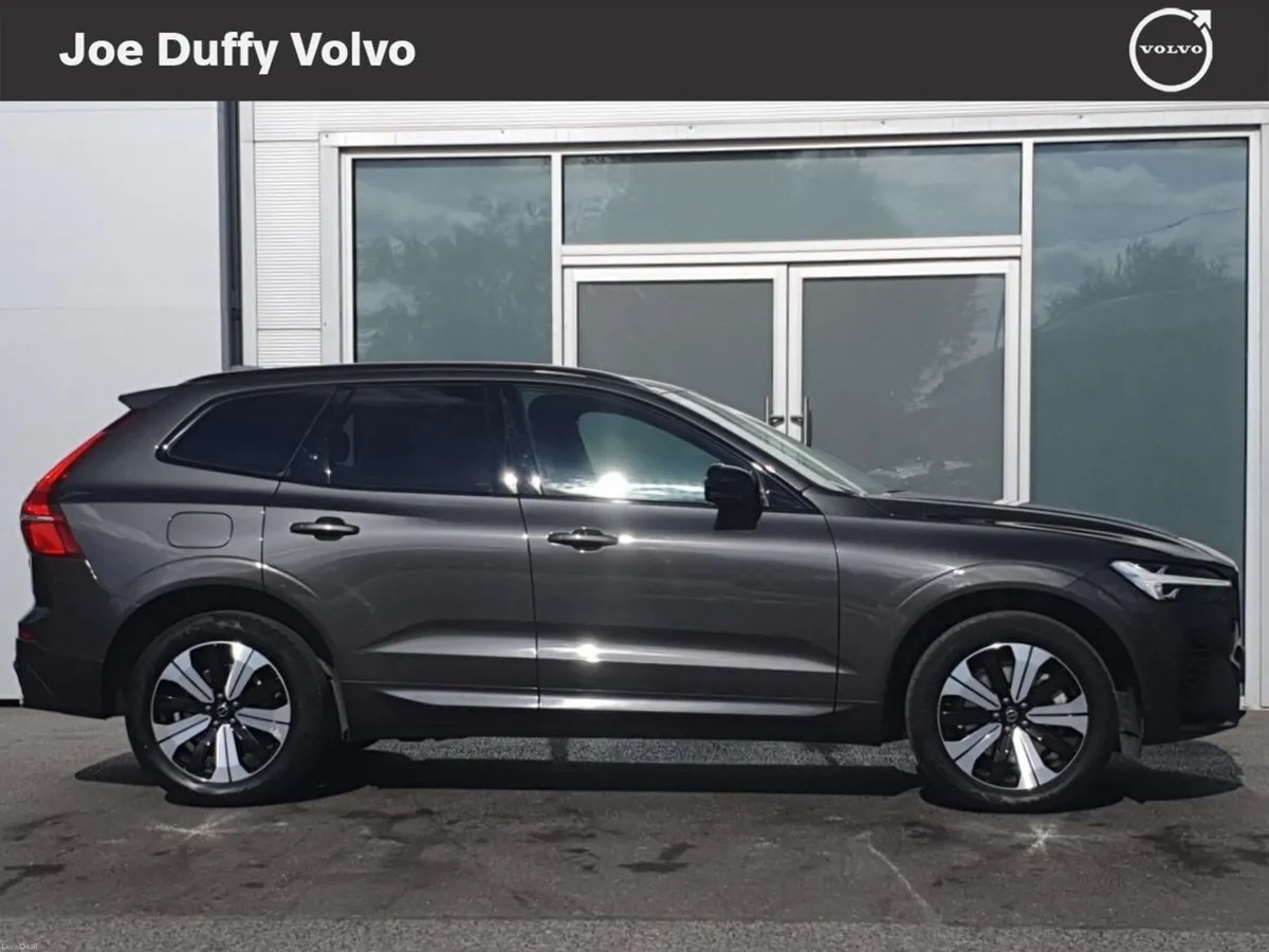 Volvo XC60 T6 Recharge PHEV 350hp AT8 Plus Dark - Image 5