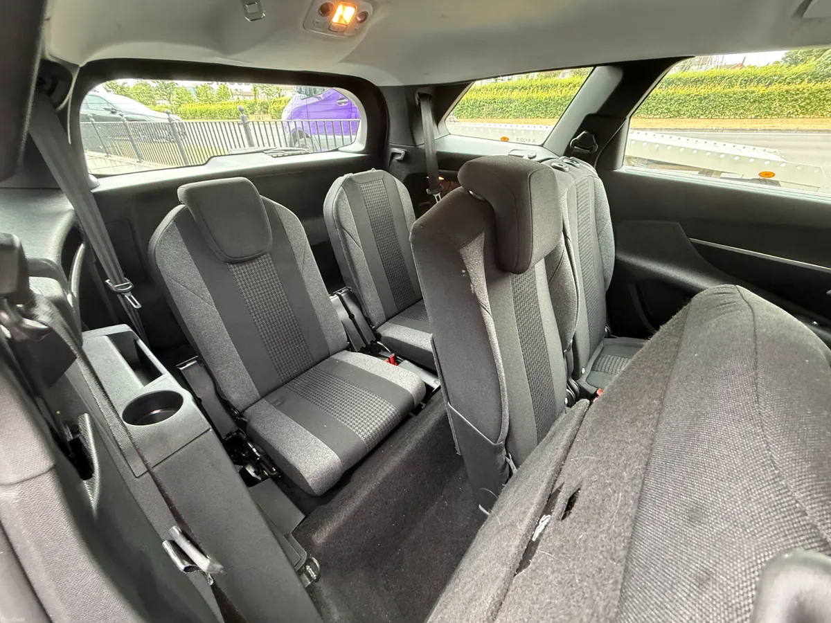 Peugeot 5008 1.2 7 SEATER LOW KMS 2022 - Image 5