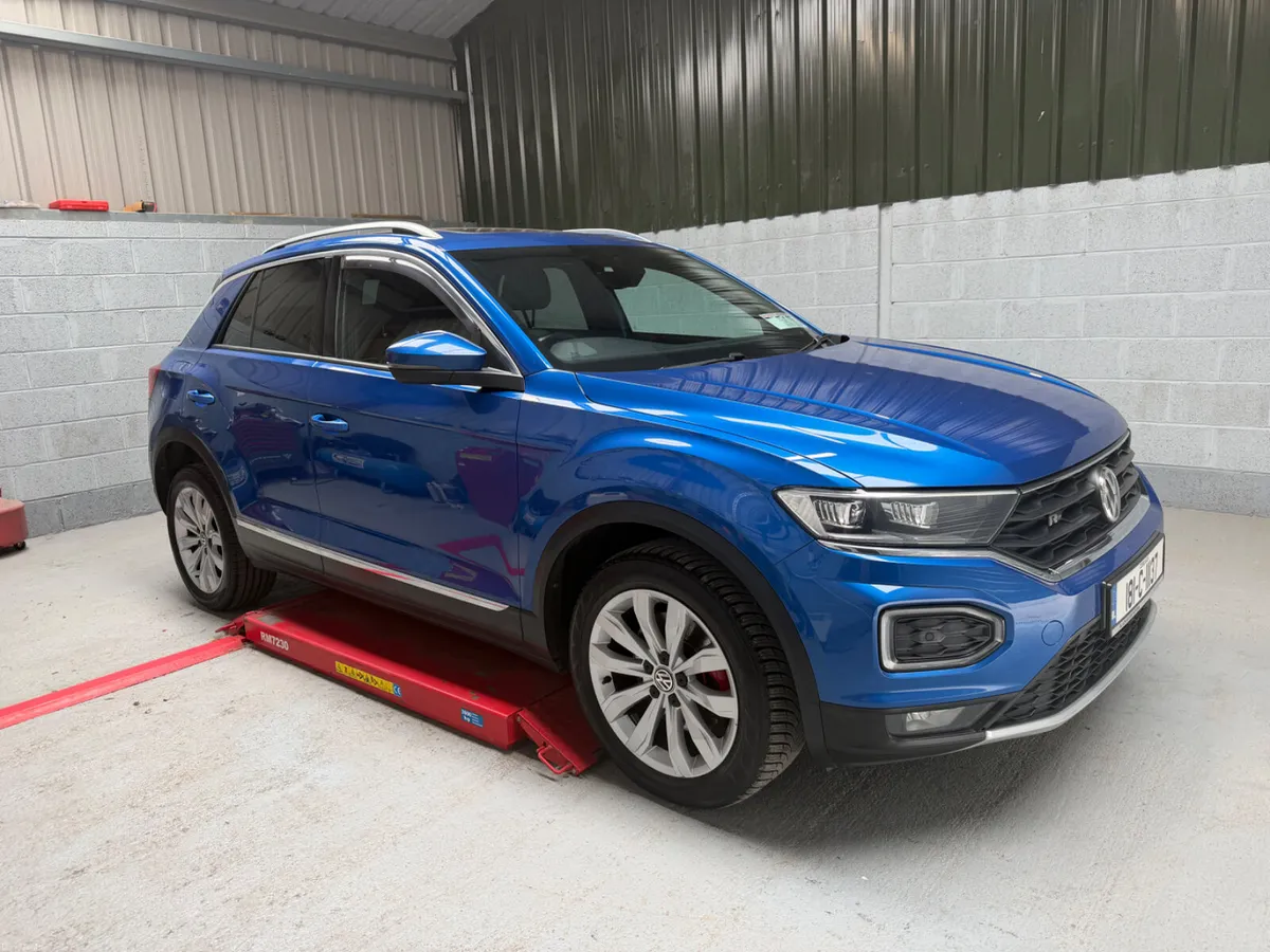 2018   VOLKSWAGEN   T-ROC             1 OWNER - Image 1