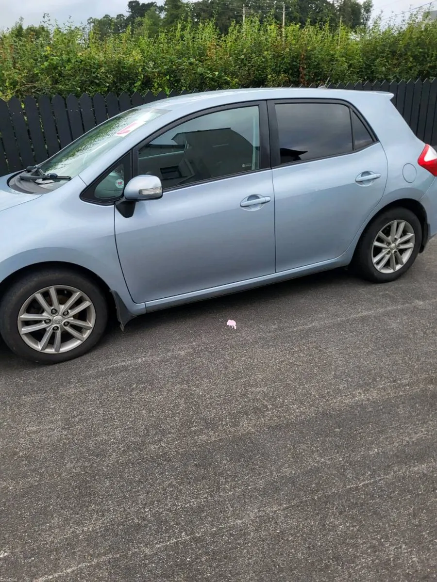 Car - Image 2