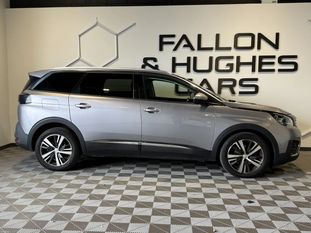 Peugeot 5008 1.6 ALLURE AUTOMATIC 7 SEATER - Image 5