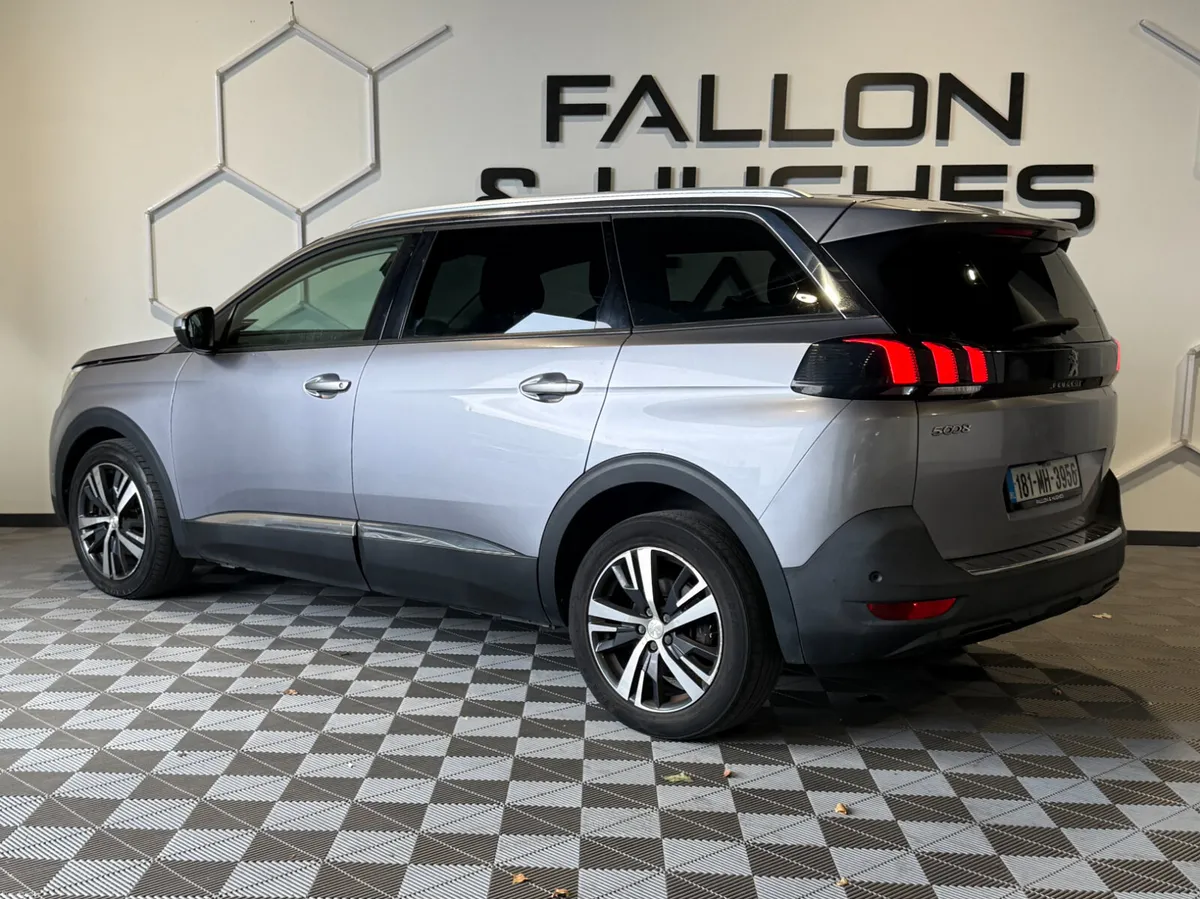 Peugeot 5008 1.6 ALLURE AUTOMATIC 7 SEATER - Image 3