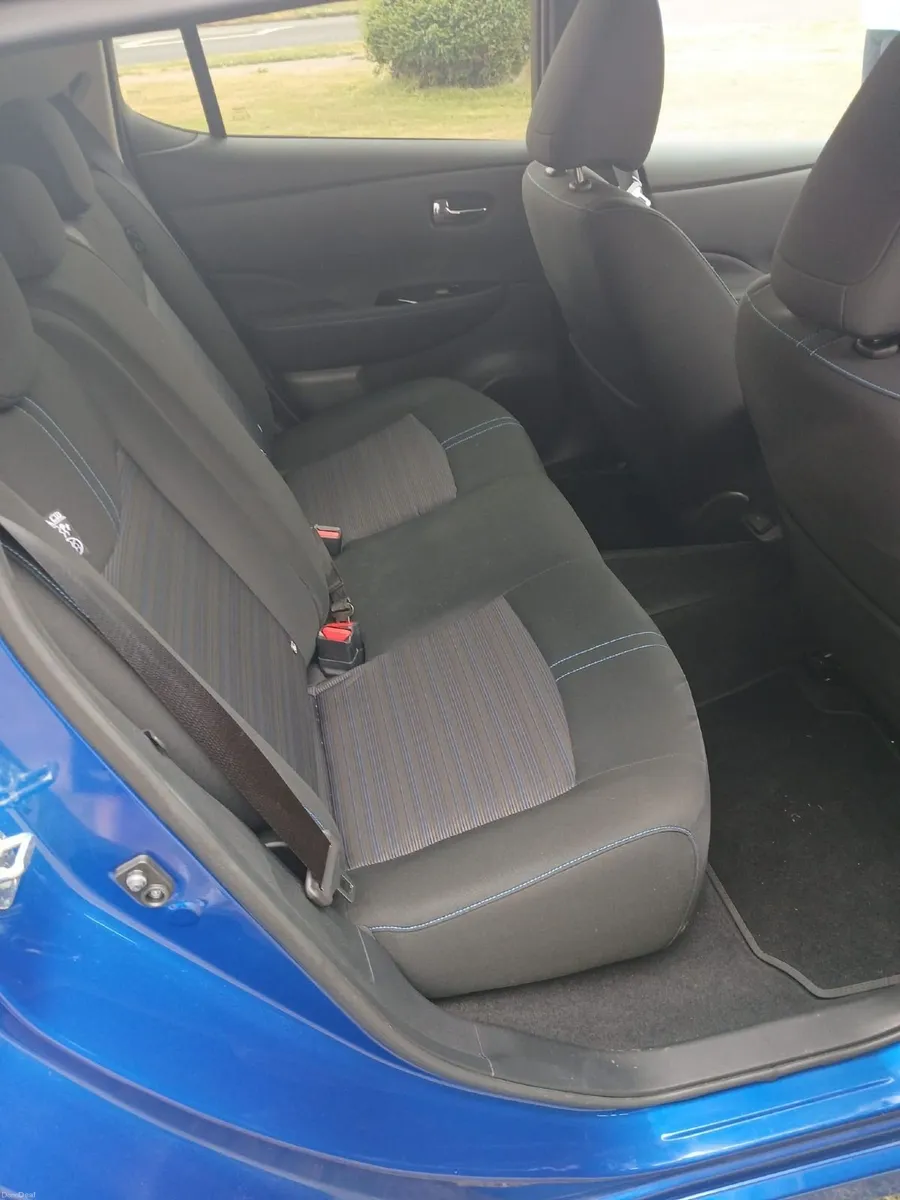 Nissan Leaf 2025 - Image 2