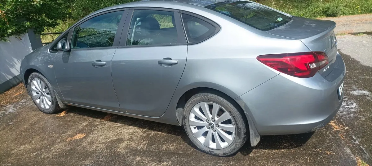Opel Astra 2015 - Image 6