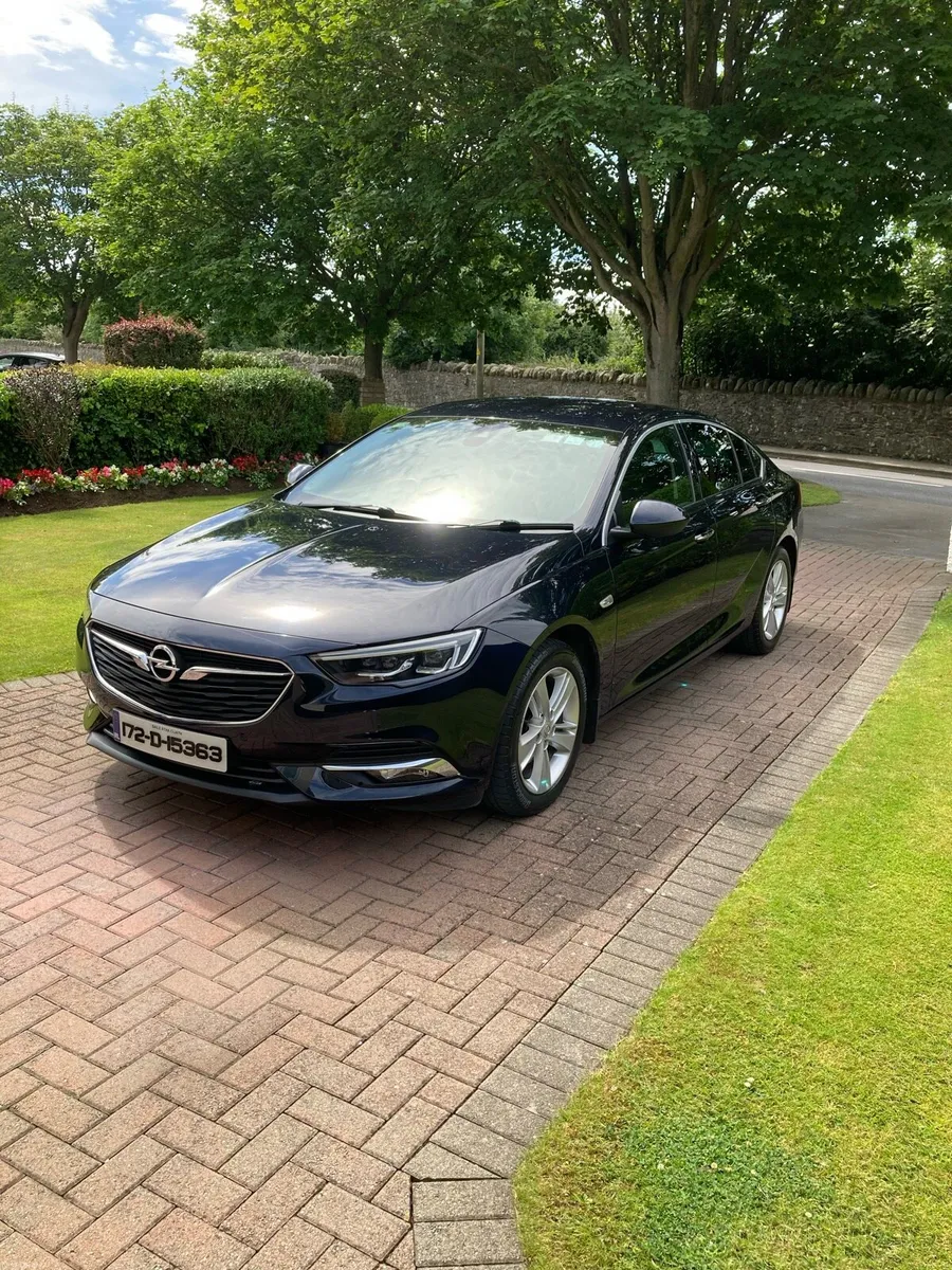 Car - Image 2