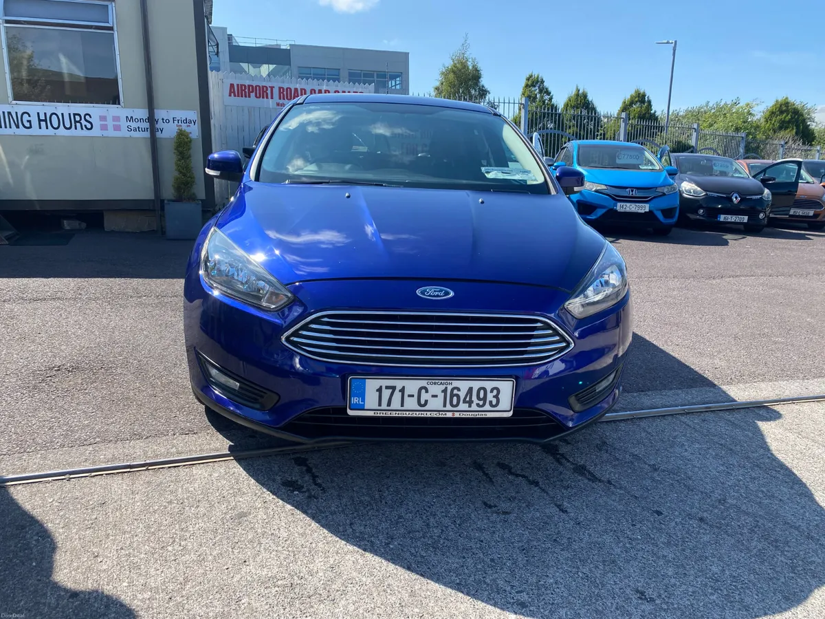 Ford Focus 2017 ONLY 96KLMS - Image 2