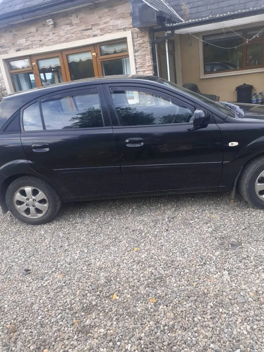 Car - Image 3