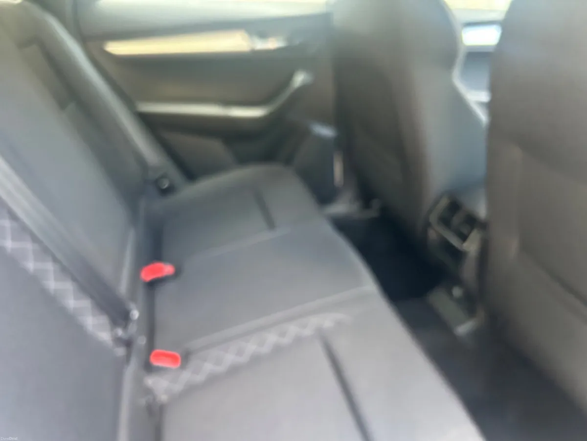 Skoda Karoq AMBITION 2.0 TDI 115HP D DSG 5DR AUTO - Image 6