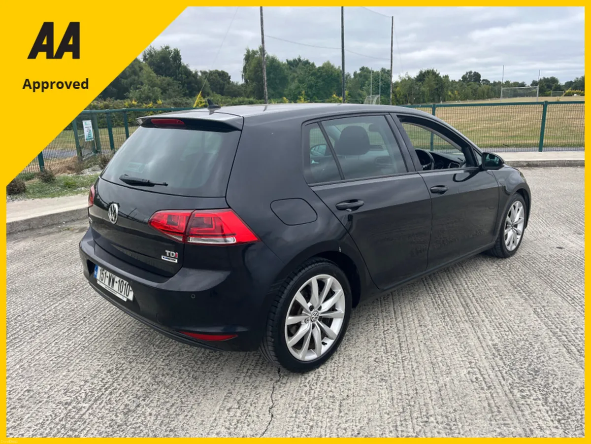 Volkswagen Golf HIGHLINE 1.6 TDI MANUAL 6SPEED FWD - Image 3