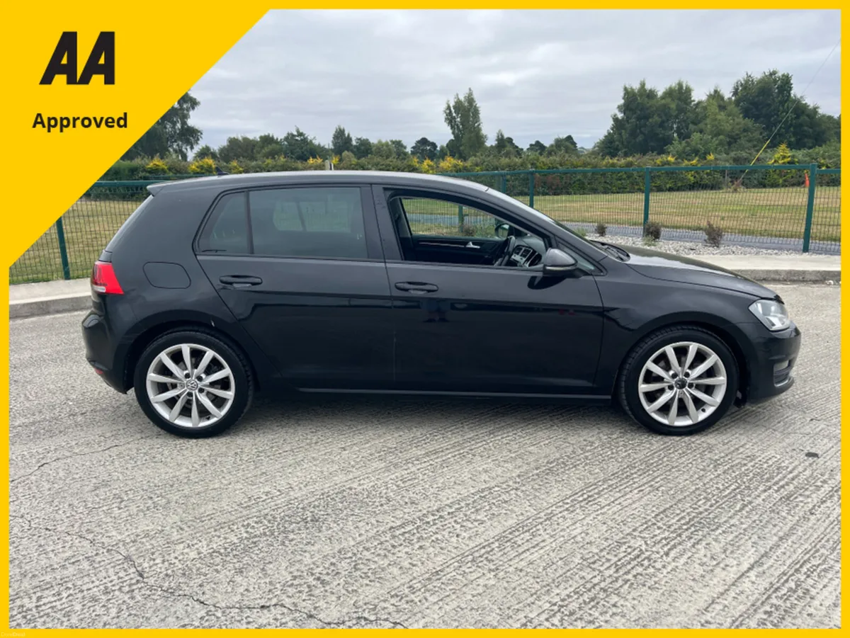 Volkswagen Golf HIGHLINE 1.6 TDI MANUAL 6SPEED FWD - Image 2
