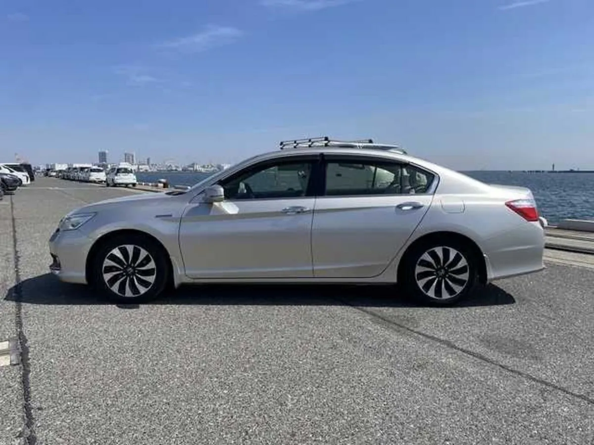 2014 HONDA ACCORD 2.0 HYBRID - Image 3