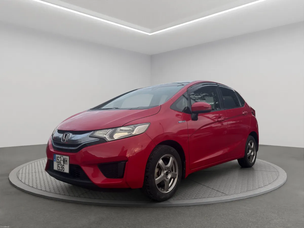 Honda Fit 2015 1.5 Hybrid Auto/ New Nct / warranty - Image 3