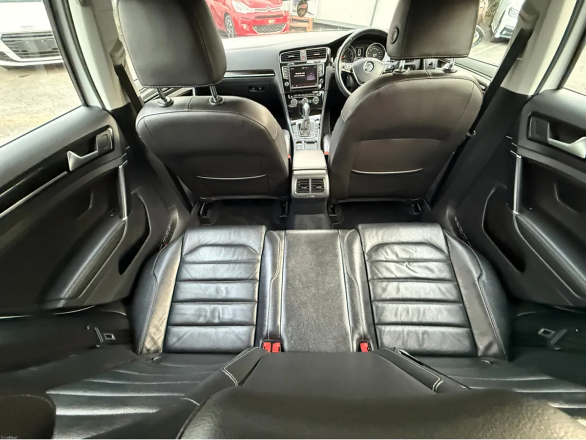 Volkswagen Golf LEATHER ( 142 REG ) FULL BLACK LEA - Image 3