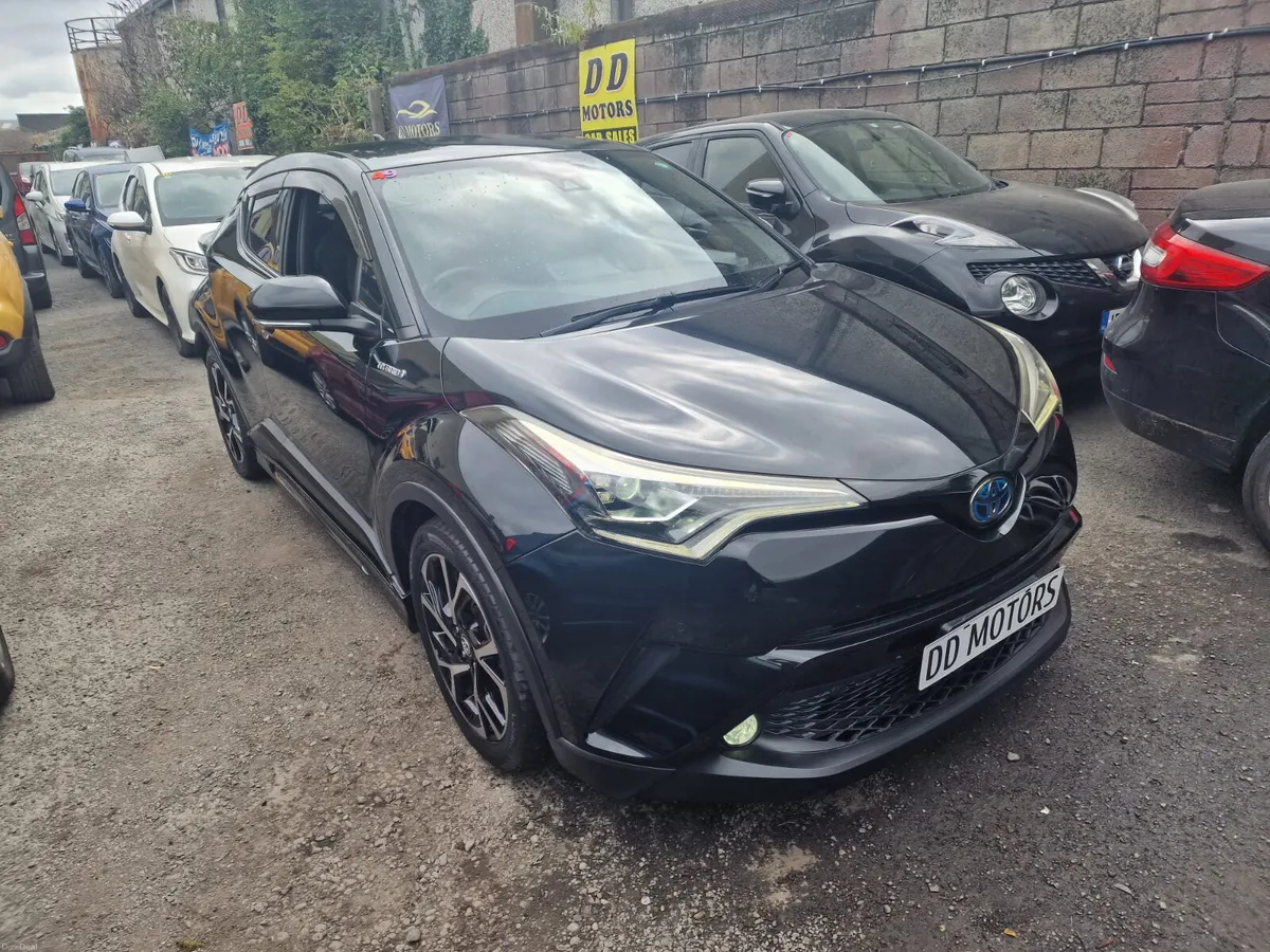 Toyota C-HR 2017 SELF CHARGING HYBRID TOP SPEC - Image 5