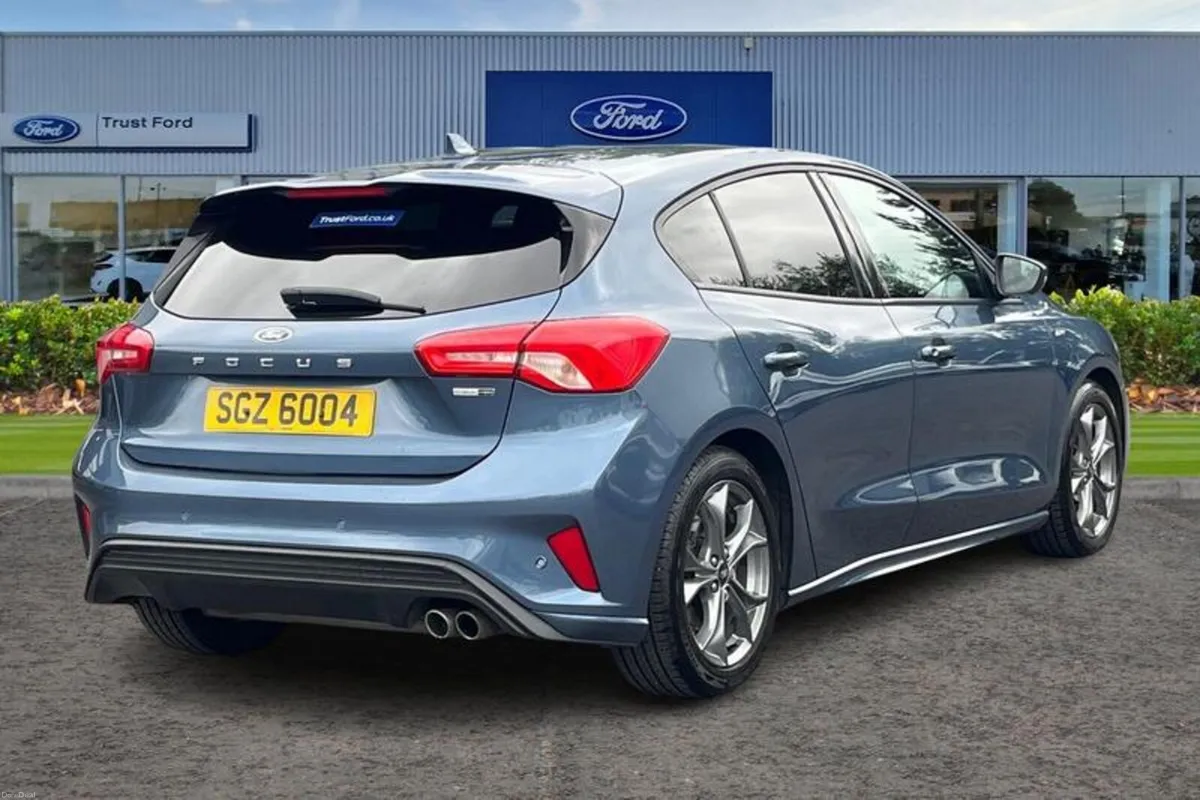 Ford Focus ST-Line Edition - Image 4