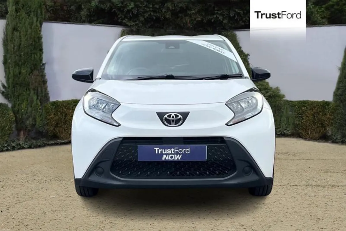 Toyota Aygo X 1.0 VVT-i Pure 5dr - REVERSING CAMER - Image 6