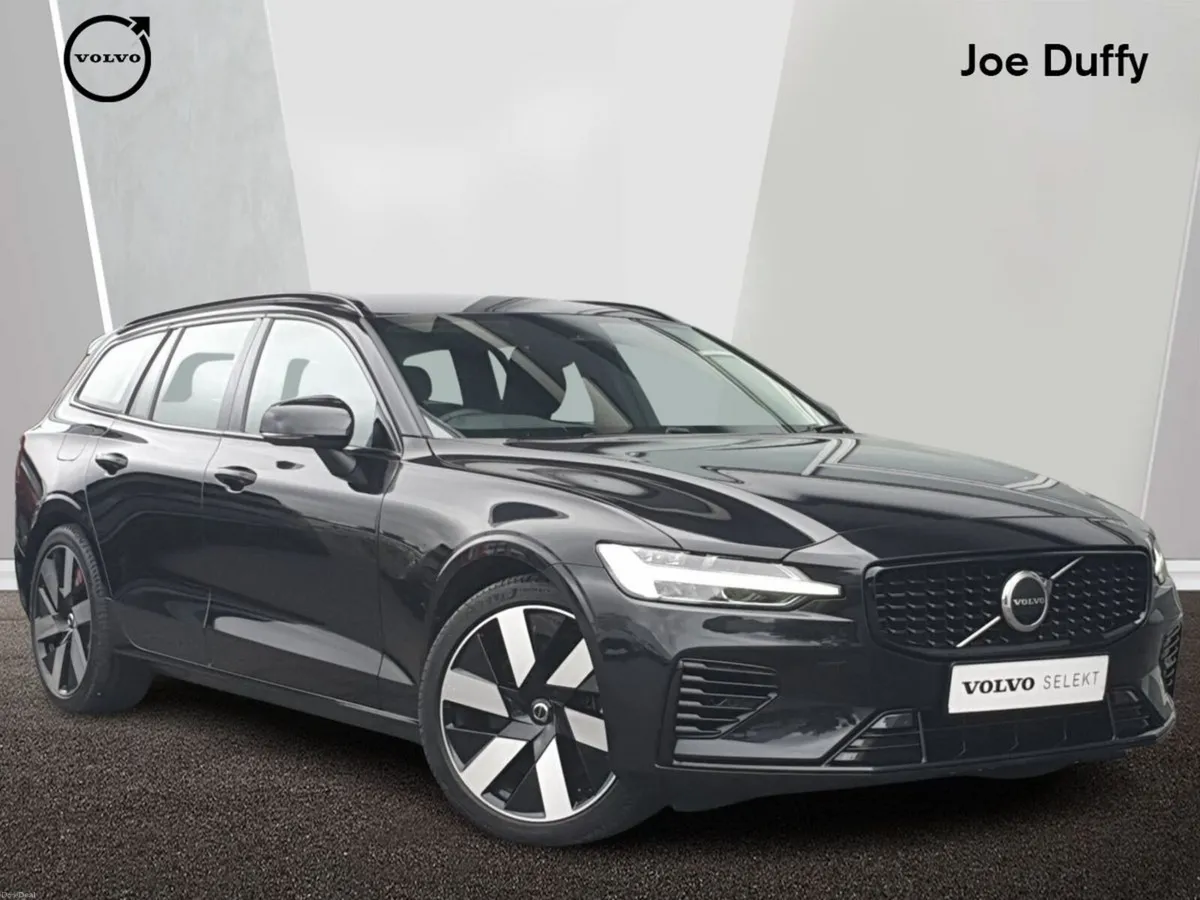 Volvo V60 + T6 Phev Awd Auto  Plus  Recharge T6 35 - Image 1