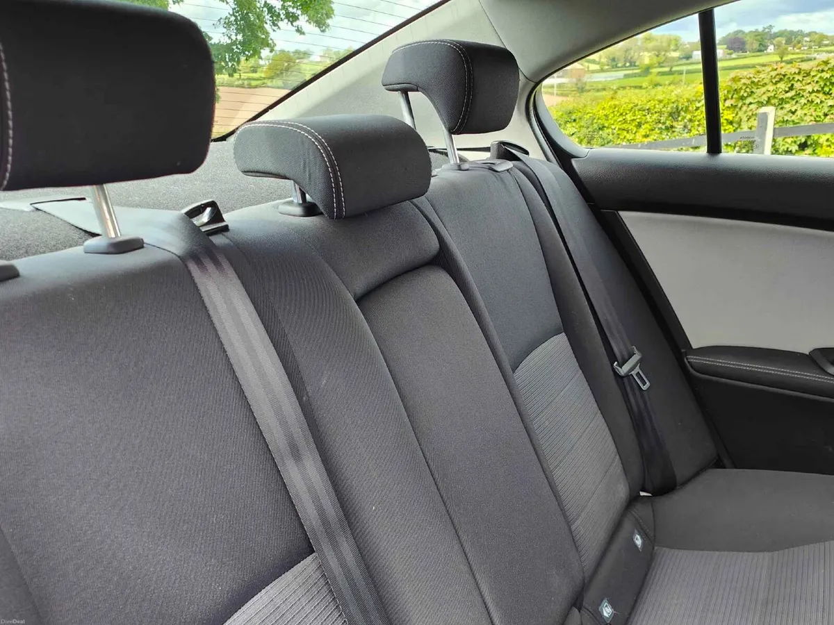 Toyota Avensis 2015 BUSINESS EDITION 1.6 D-4D - Image 6
