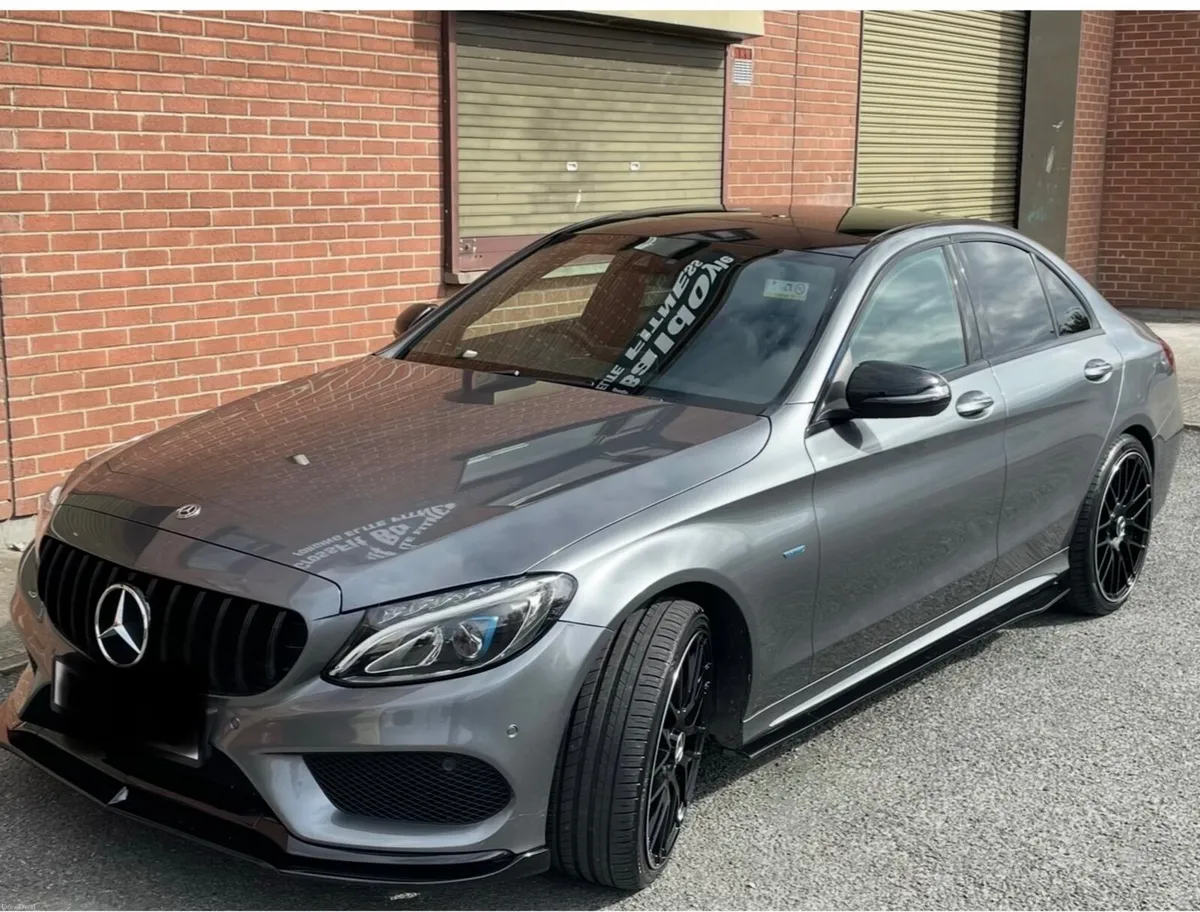 Mercedes-Benz C-Class 2017 - Image 3
