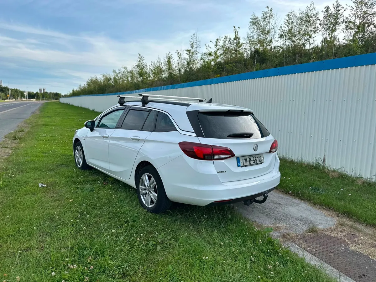 Vauxhall Astra 2017 NCT 01/27 tax 09/26 - Image 3