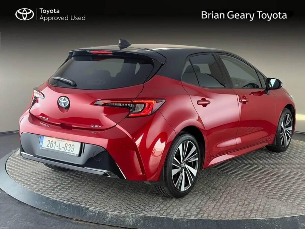 Toyota Corolla HYBRID LUNA SPORT HB - Image 2