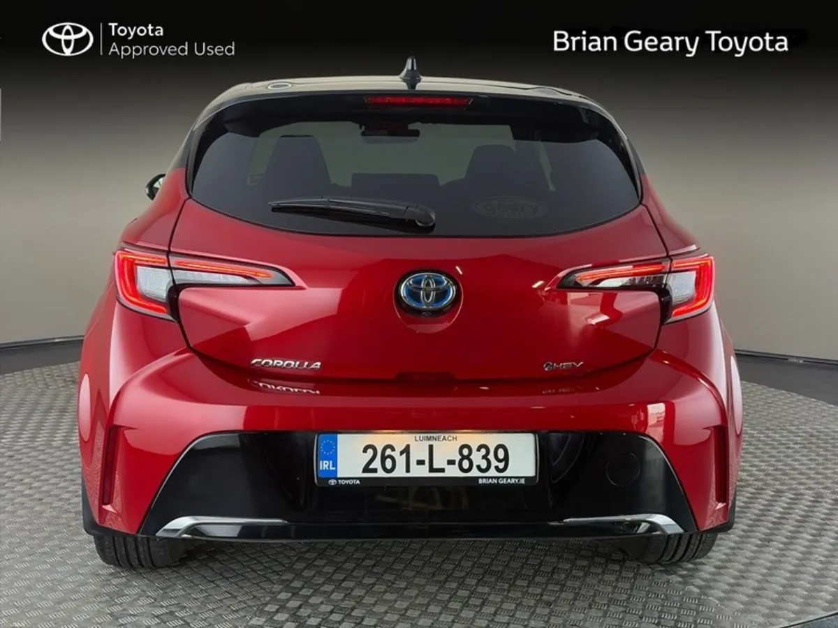 Toyota Corolla HYBRID LUNA SPORT HB - Image 4