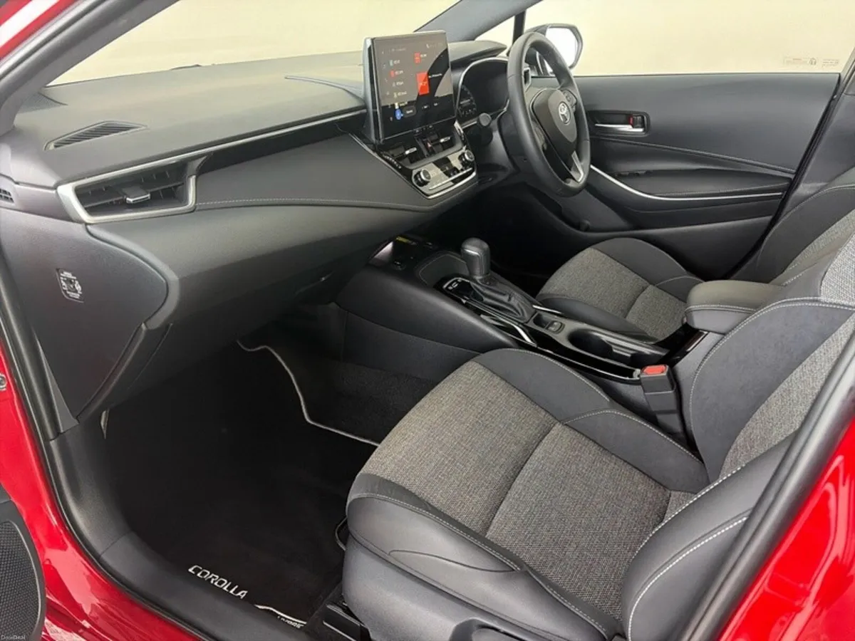Toyota Corolla HYBRID LUNA SPORT HB - Image 6